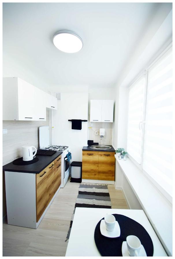 Apartamento Color24 Centrum Nisko Exterior foto