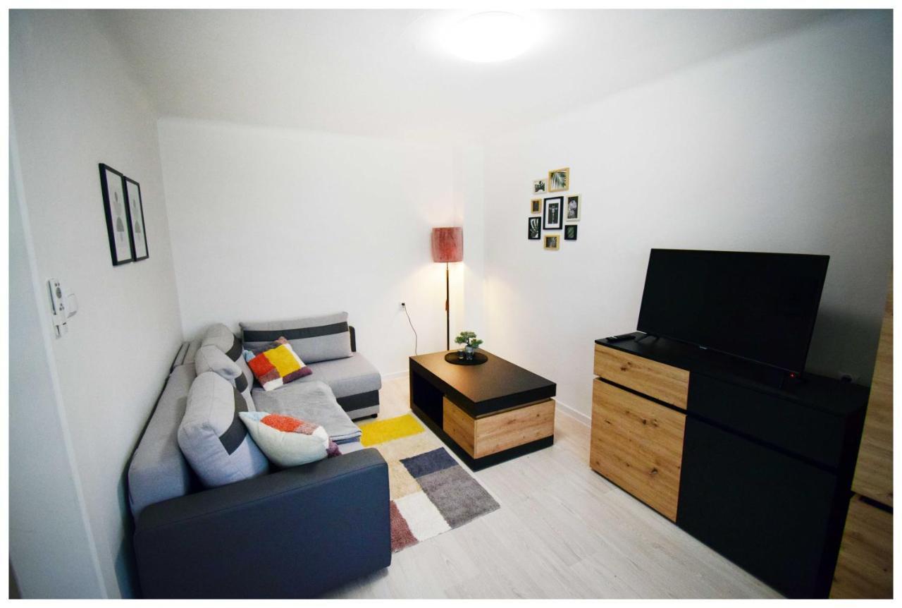Apartamento Color24 Centrum Nisko Exterior foto