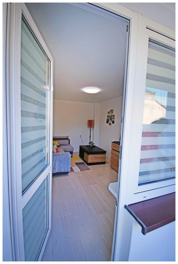 Apartamento Color24 Centrum Nisko Exterior foto